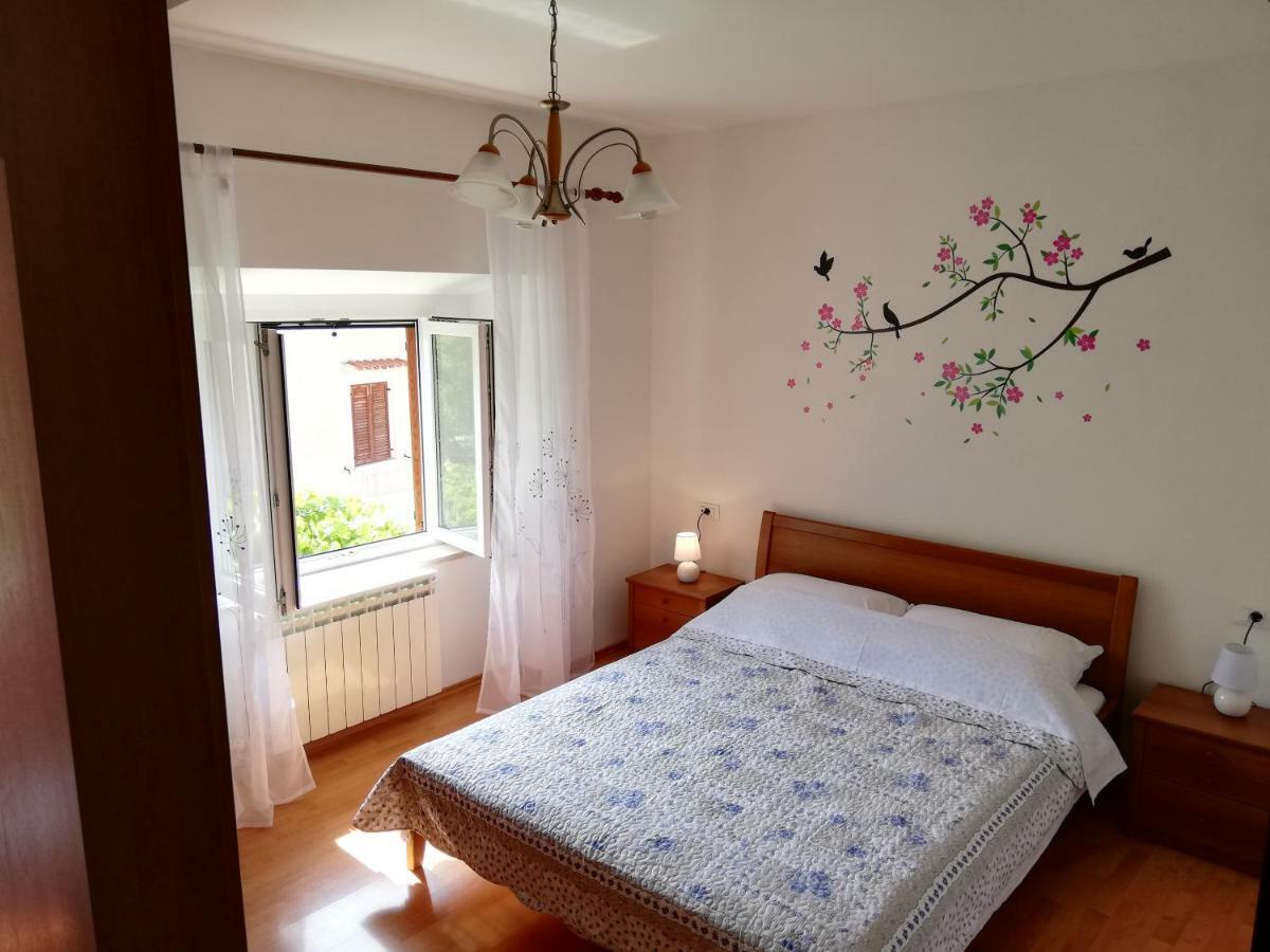 Apartment Luka Мали-Лошинь Экстерьер фото
